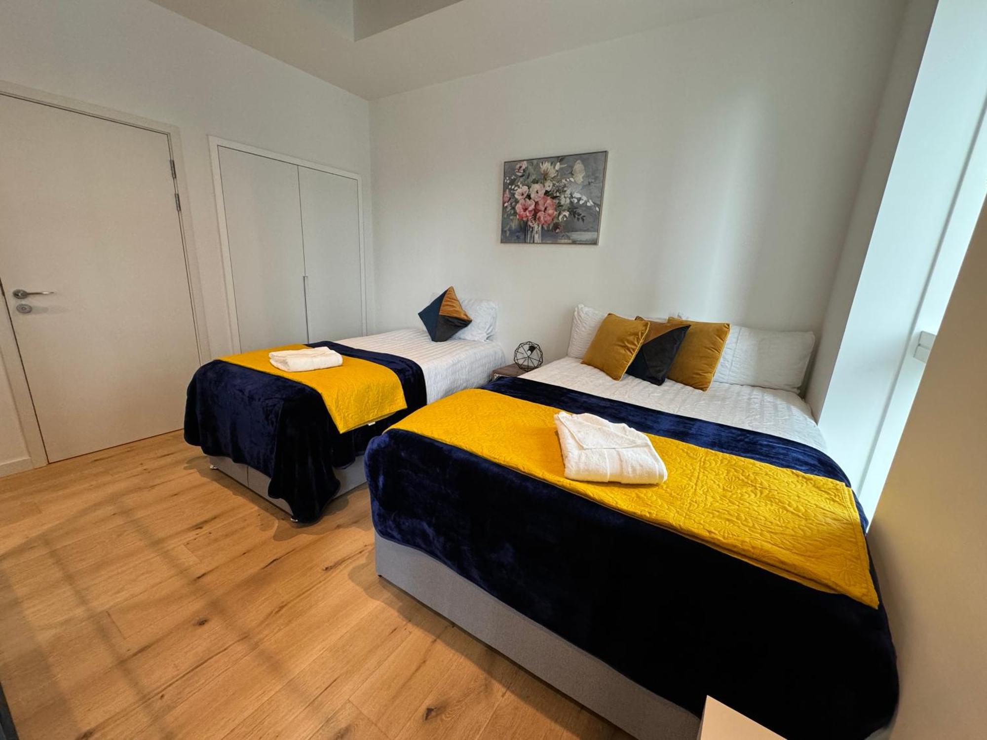 London Luxury Flat With Balcony, River View, O2 Arena, Excel, Canary Wharf, Station Daire Dış mekan fotoğraf