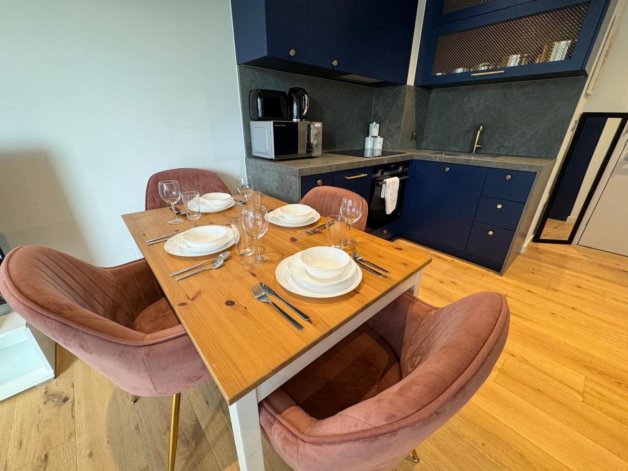 London Luxury Flat With Balcony, River View, O2 Arena, Excel, Canary Wharf, Station Daire Dış mekan fotoğraf