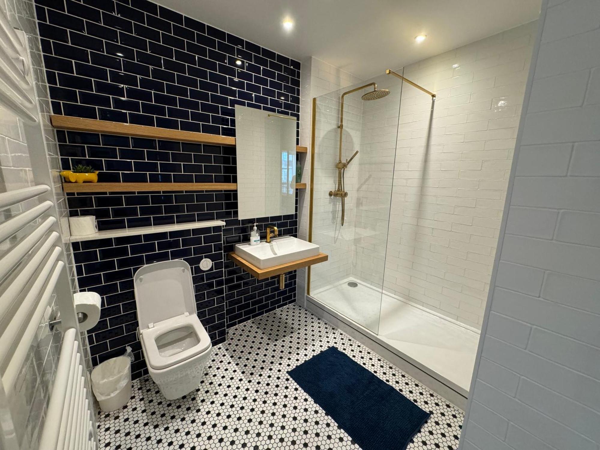 London Luxury Flat With Balcony, River View, O2 Arena, Excel, Canary Wharf, Station Daire Dış mekan fotoğraf